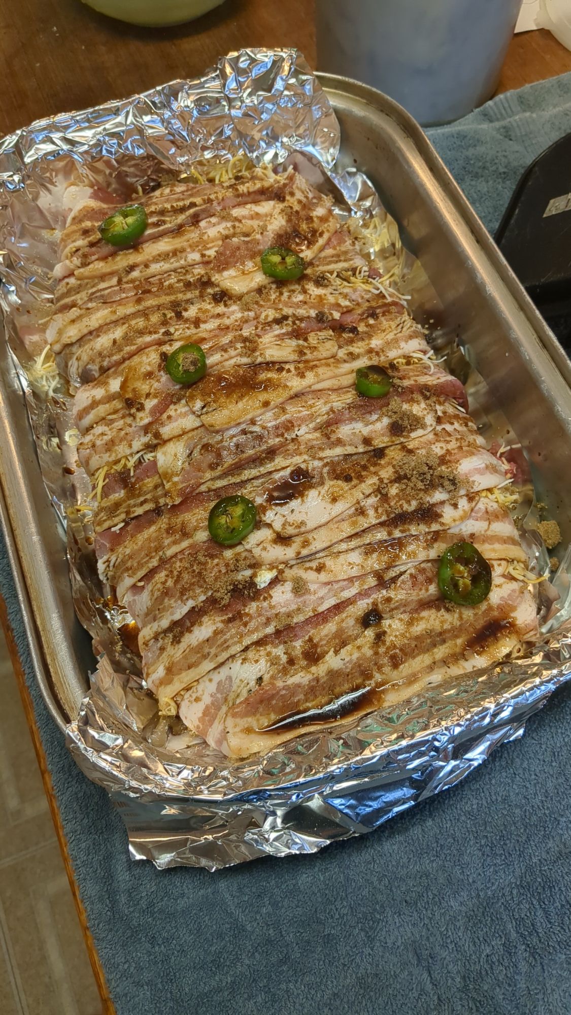 Bacon-Wrapped Jalapeño Popper Meatloaf: A Flavor Explosion